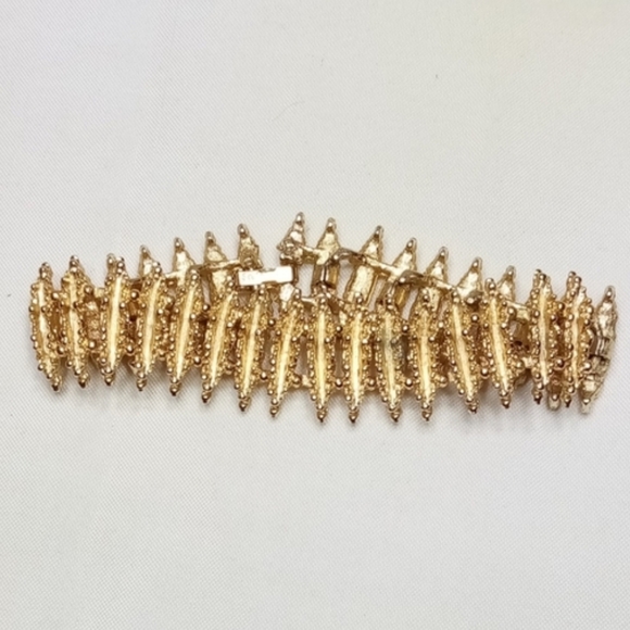 Avon Gold Tone Starflower Link Textured 7" Bracelet - Picture 7 of 7